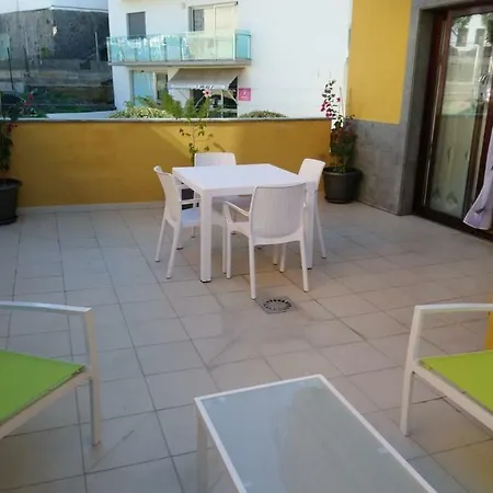 Le Teneguia Apartman *